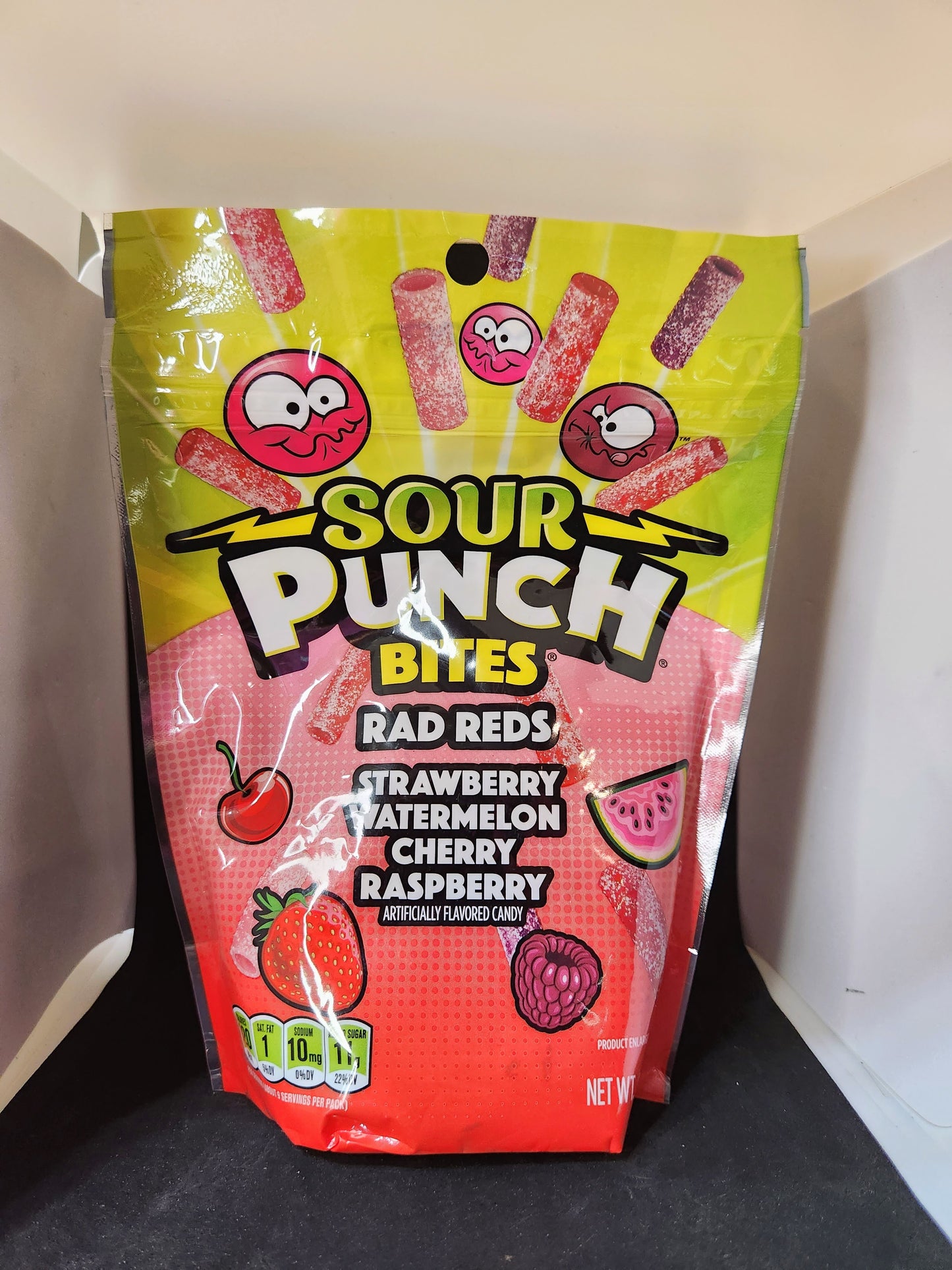 Sour Punch Bites Rad Reds